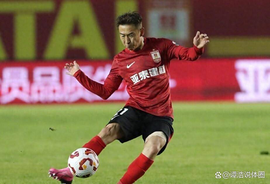 中超-奥莫伊胡安弗建功亚泰1-0西海岸近9轮首胜